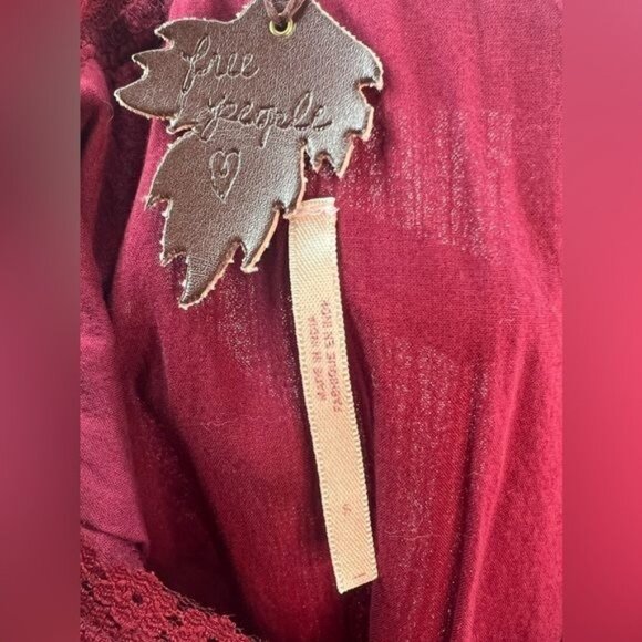 RARE Vintage Free People Burgundy Red Lace Trim Cinched Waist Boho Crepe Top - Picture 14 of 16